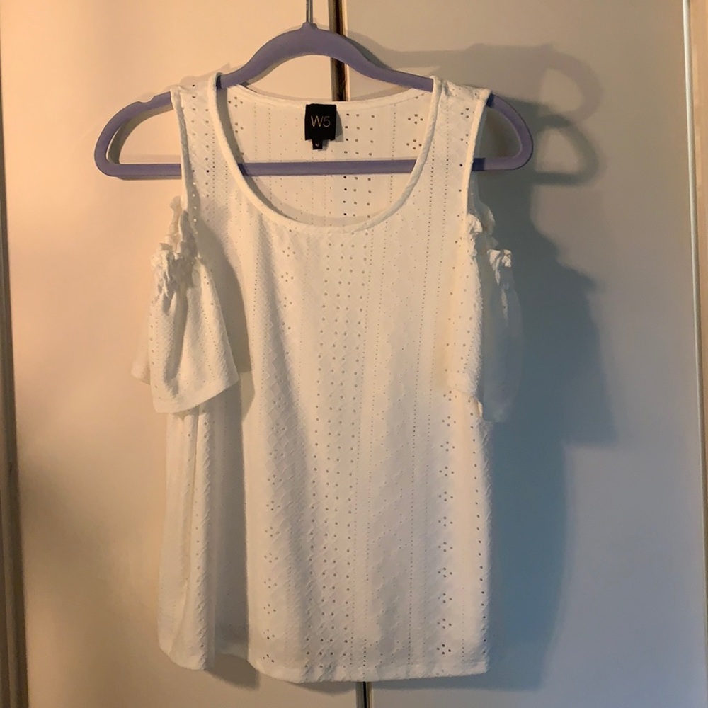 Cold shoulder lace tee shirt